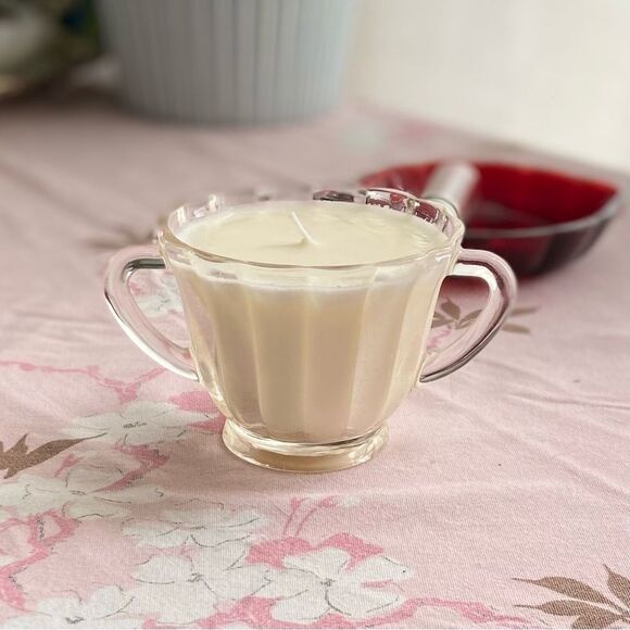 Vintage Imperial Pillar Flute Sugar Bowl Soy Candle White Tea - Picture 3 of 4